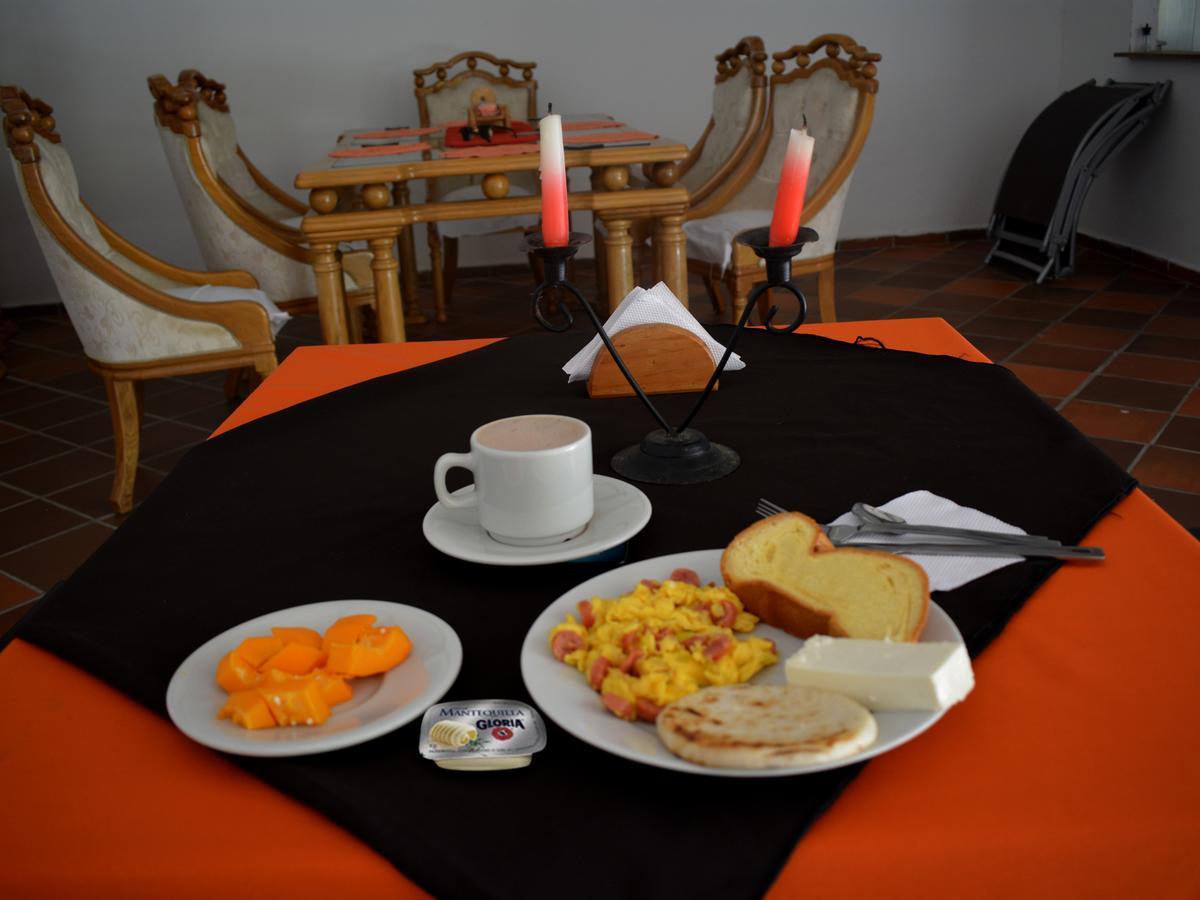 Hotel Campestre La Toscana Villavicencio Buitenkant foto
